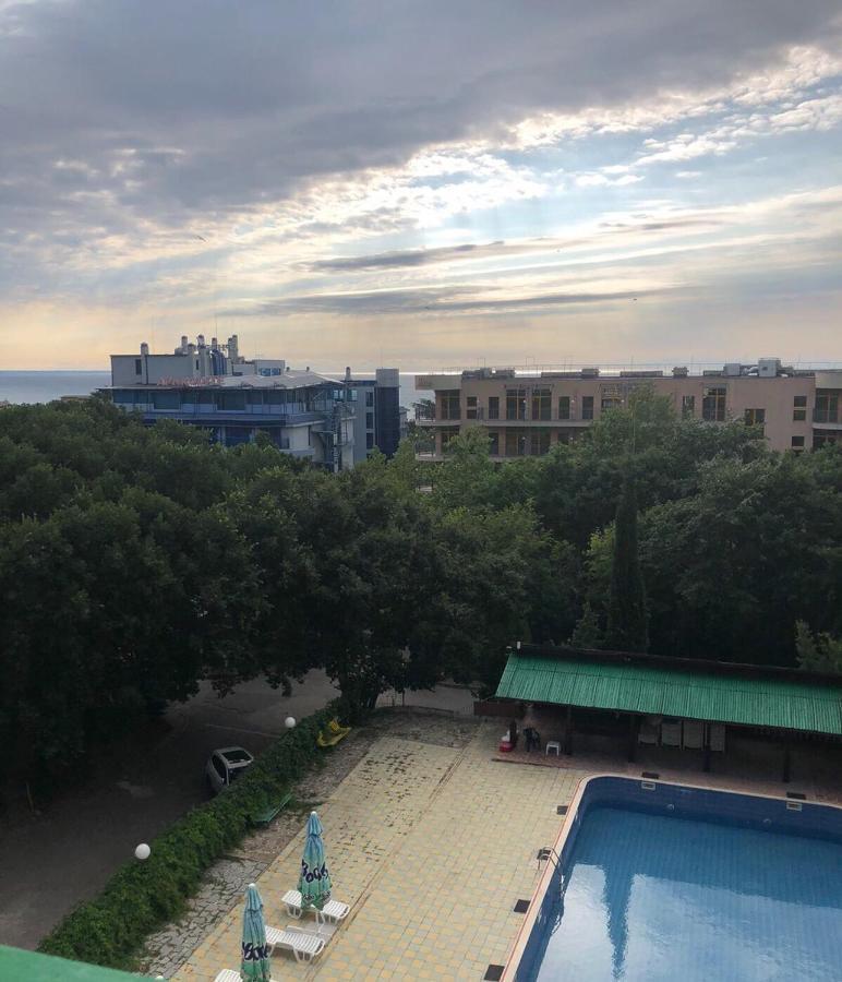 Sunny Varshava Hotel Aranyhomok Kültér fotó
