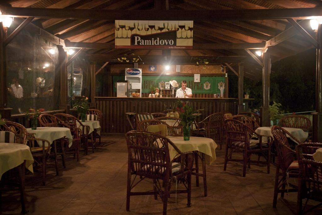 Sunny Varshava Hotel Aranyhomok Kültér fotó