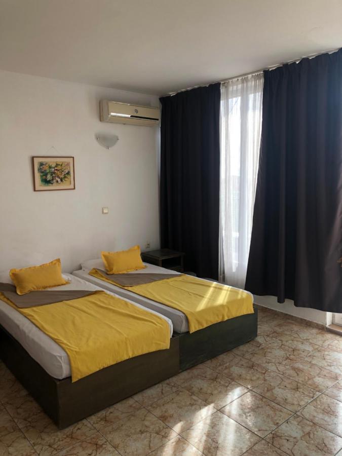Sunny Varshava Hotel Aranyhomok Kültér fotó